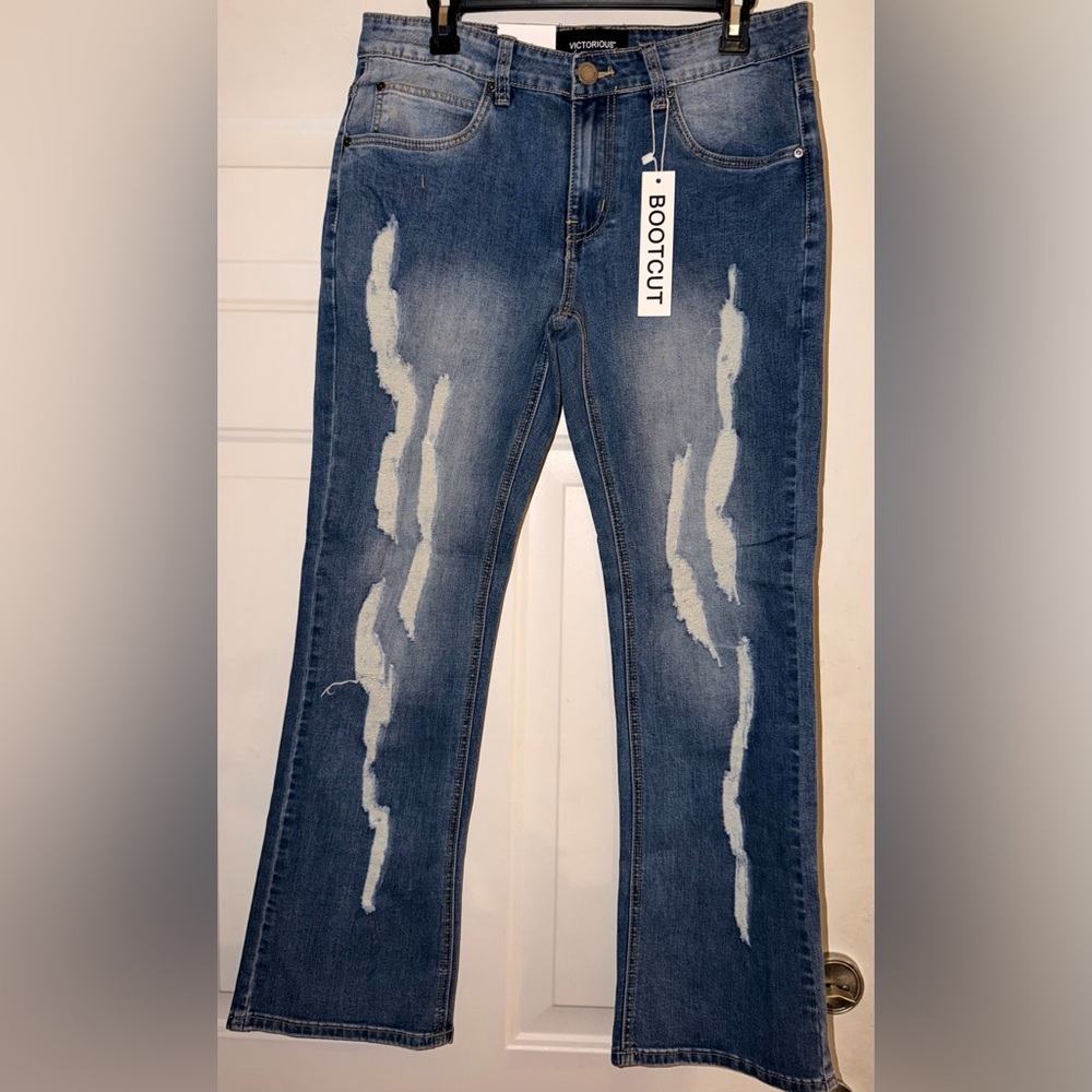 Victorious Men’s Distressed Bootcut Jeans — Blue